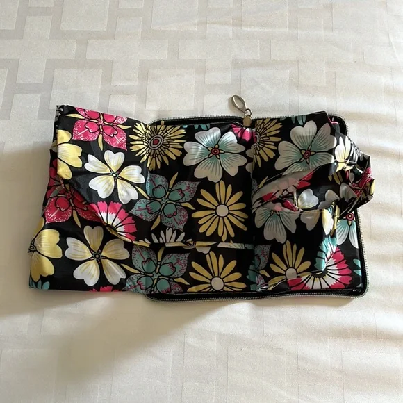 DELUXE WALLET STYLE REUSABLE SHOPPING BAG. Comment pattern when you purc… - Picture 2 of 5